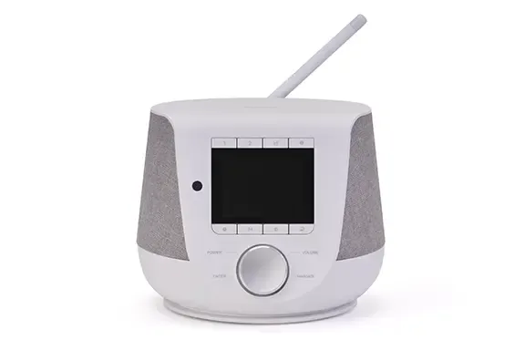 weißes Digitalradio von Hama