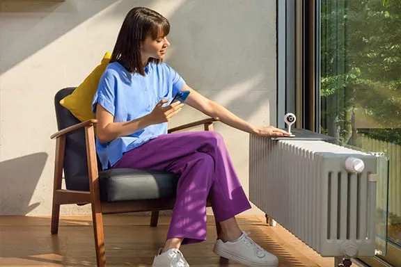 Kamera wurde am Fenster platziert.