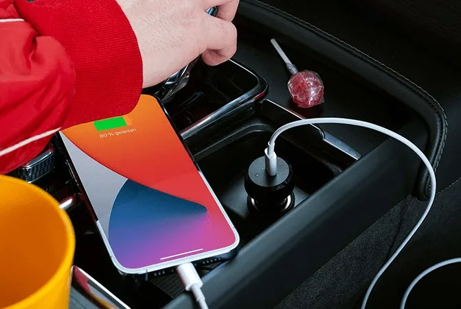 Hama Schnelladegräte zum effizienten und schnellen Laden eines Handys, Smartphones oder Tablet.